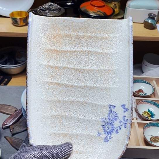 瓷片新年快乐。万事如意