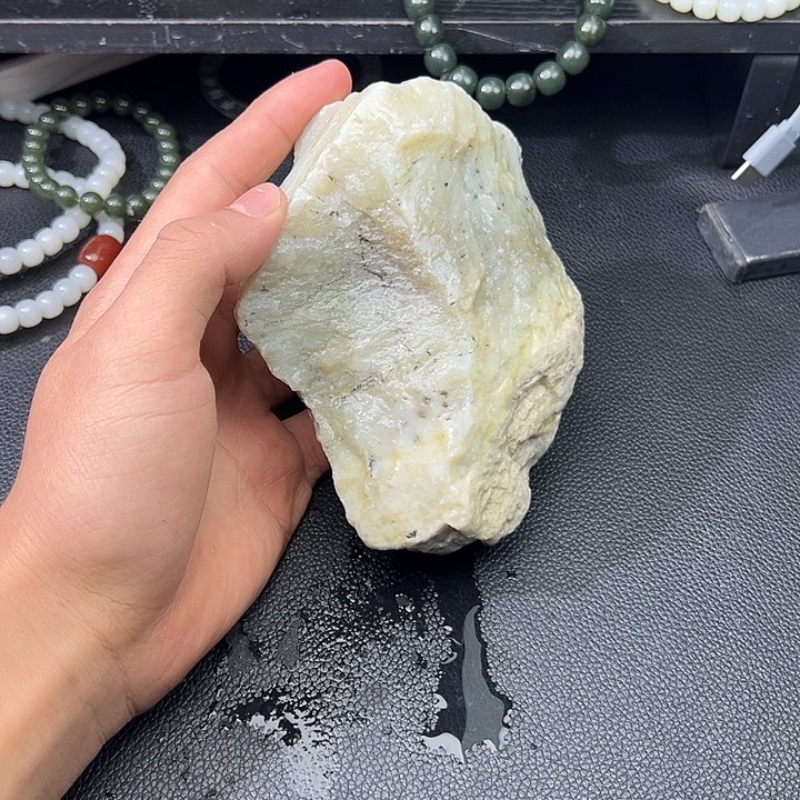 和田玉（糖玉）未镶嵌车挂