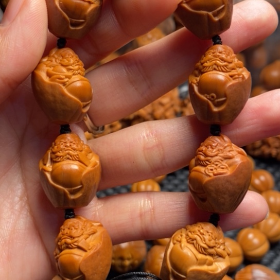 橄榄核吊坠包衣钟馗