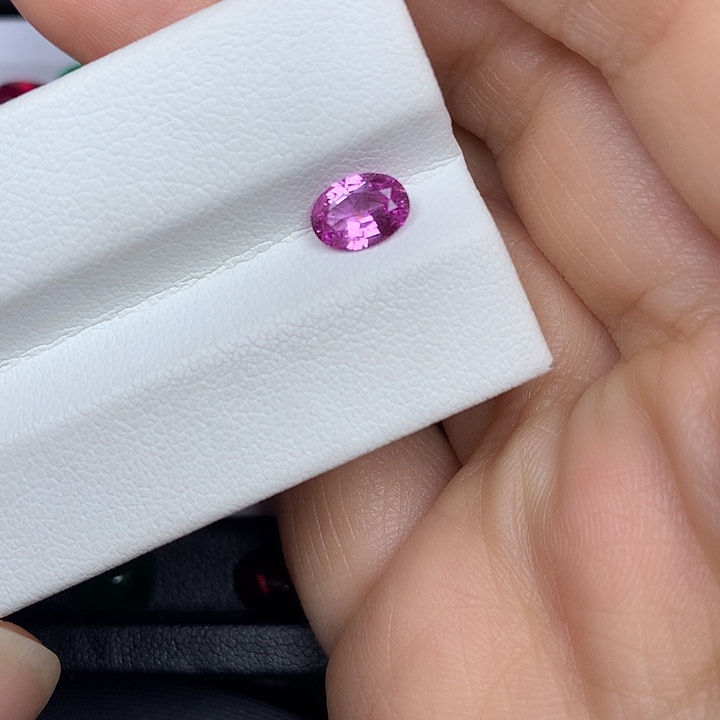 蓝宝石裸石5x7粉蓝宝