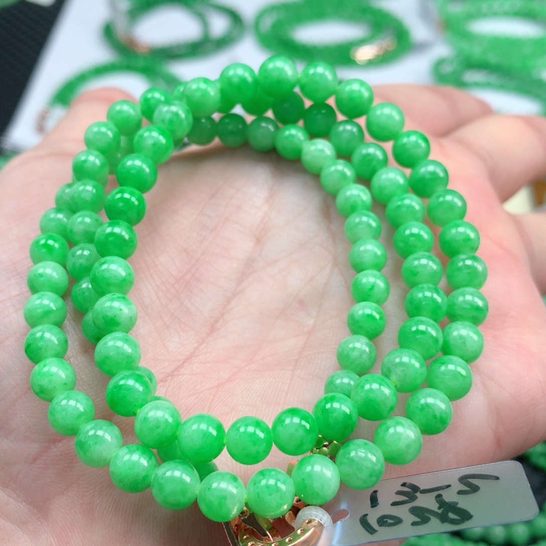 翡翠手链未镶嵌翡翠