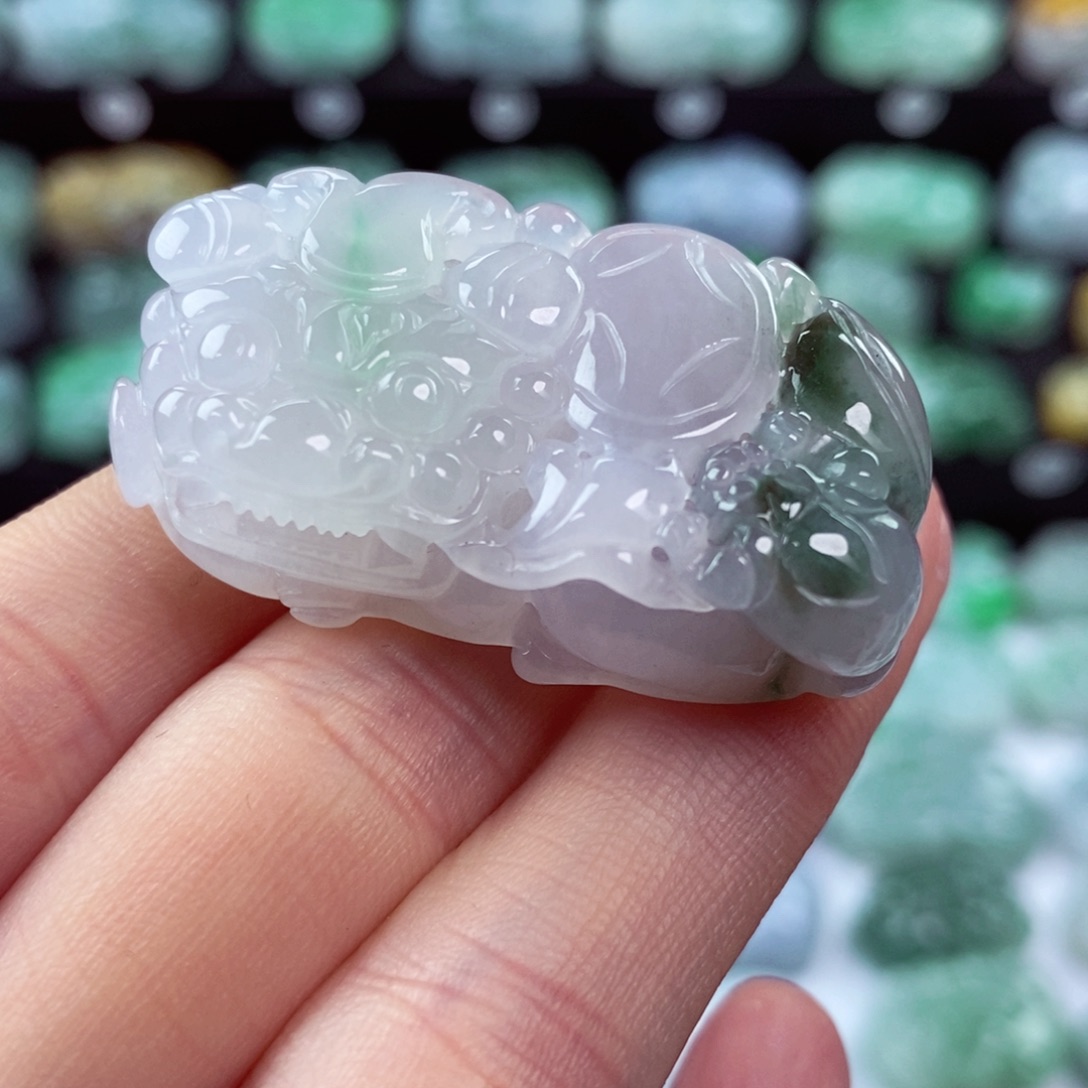 翡翠颈饰未镶嵌天然