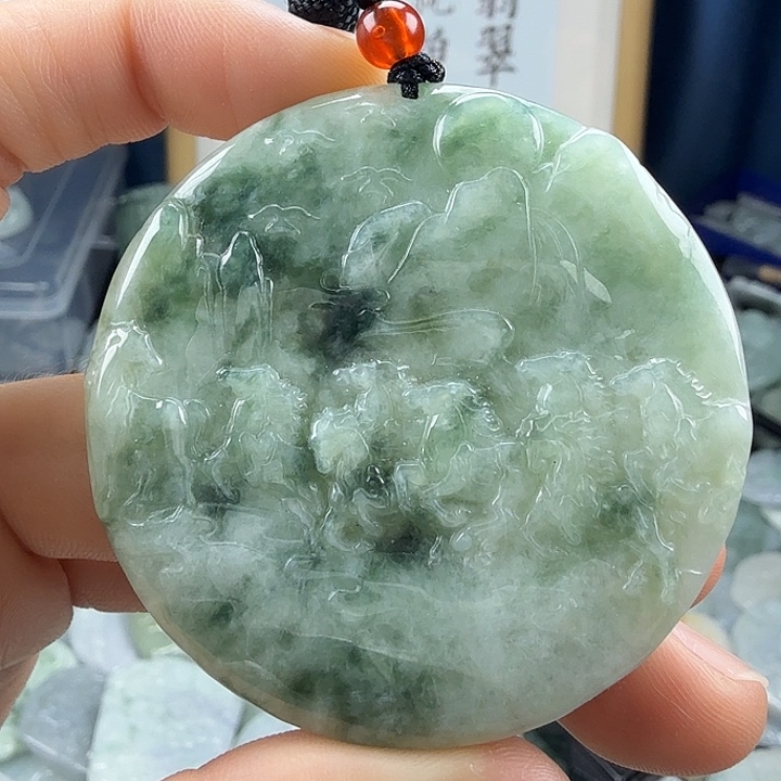 翡翠未镶嵌颈饰翡翠