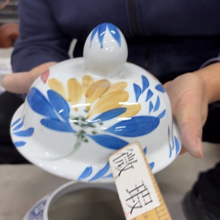 微瑕青花瓷器值得购买