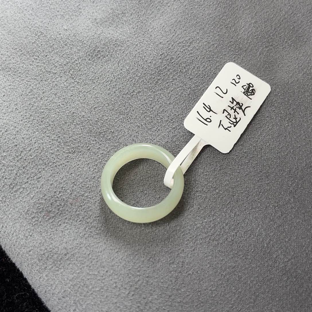 和田玉未镶嵌戒指