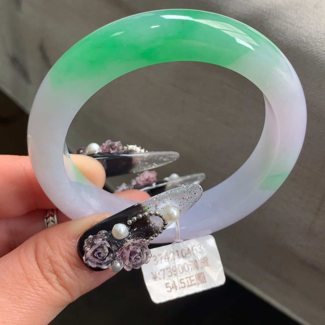 翡翠手镯未镶嵌春彩正圈（有纹）