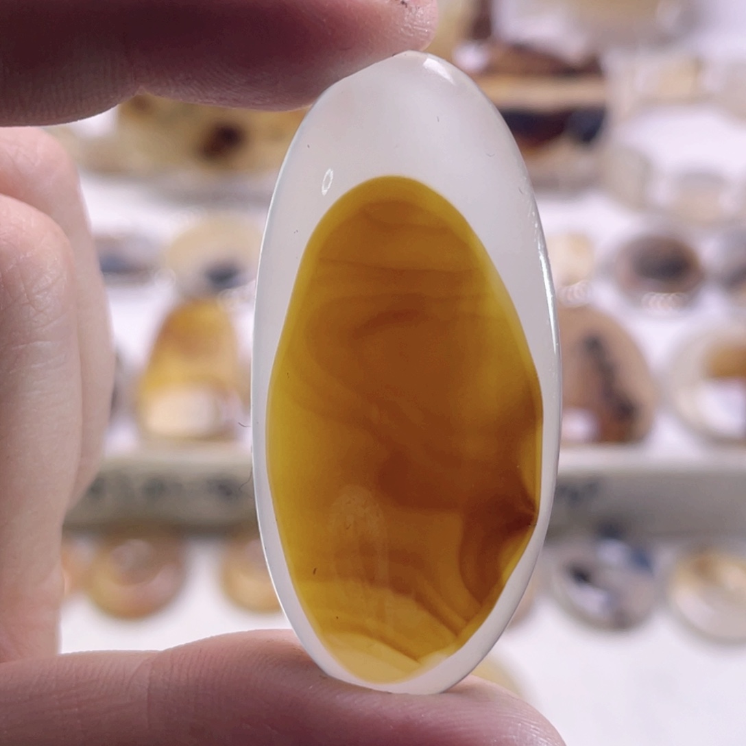 玛瑙/玉髓未镶嵌珠宝奇石