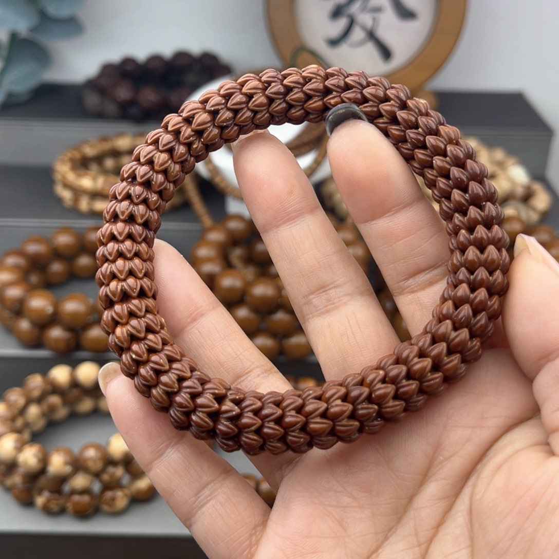 紫金鼠手串雕刻九瓣莲花12