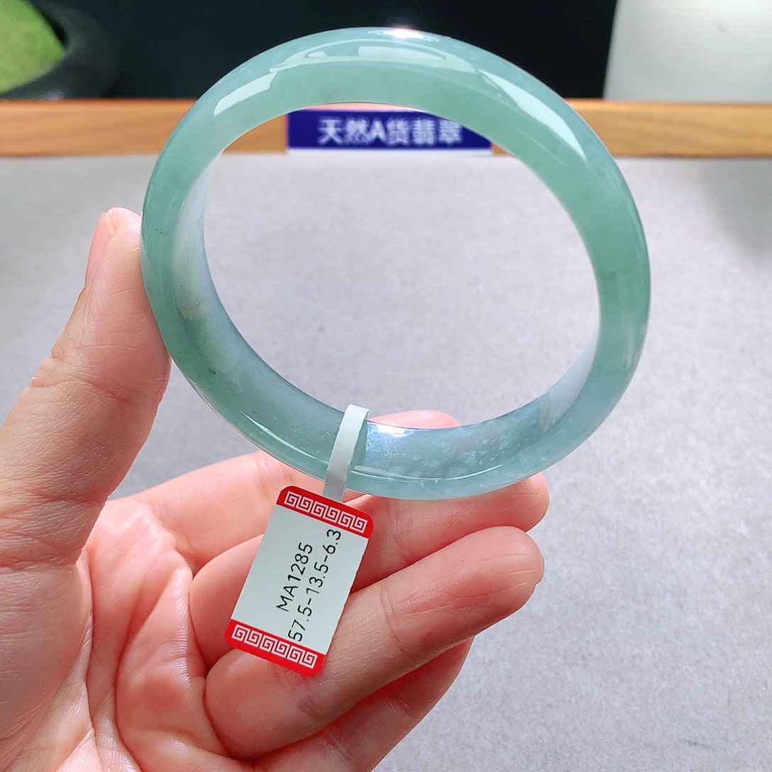 未镶嵌手镯翡翠天然翡翠手镯a货