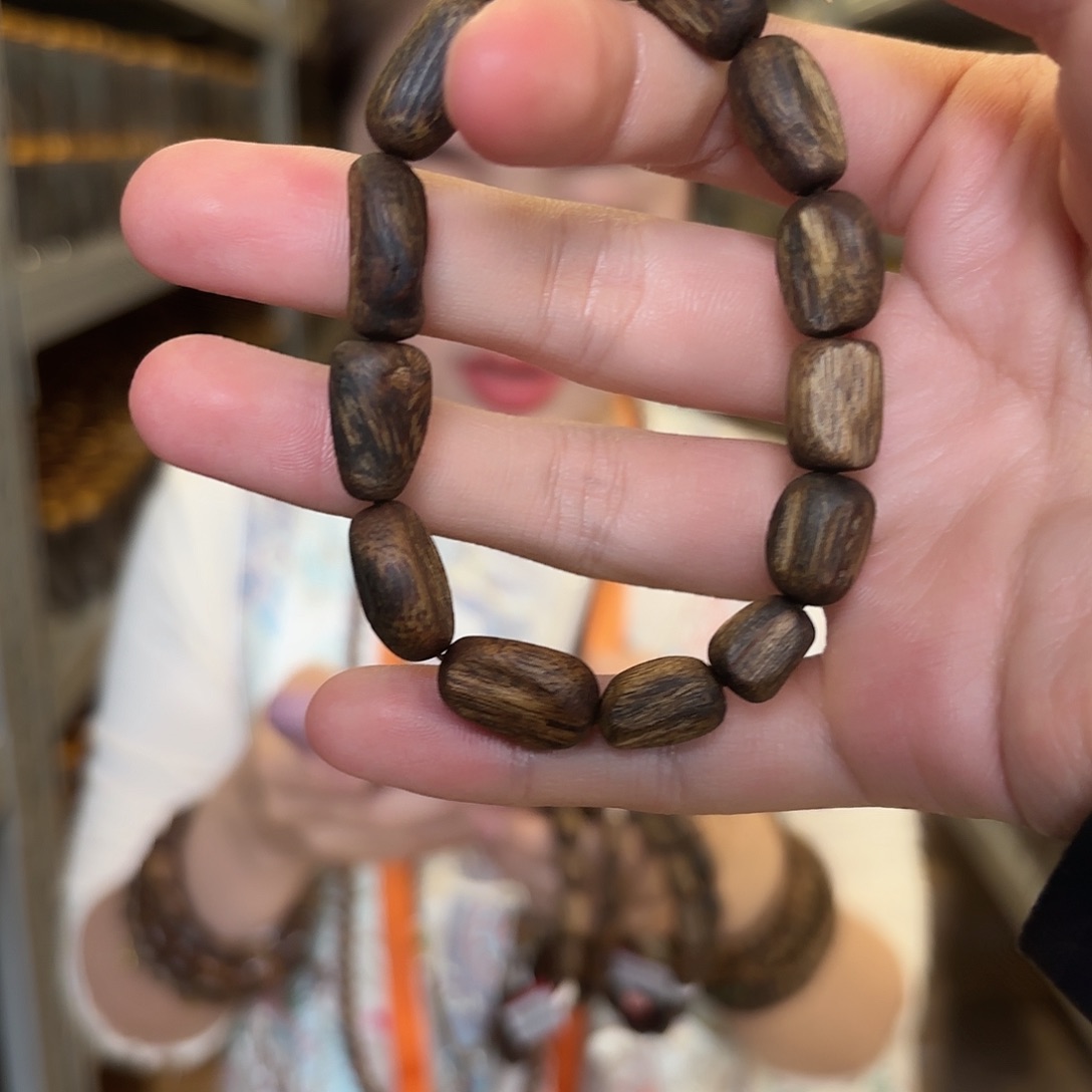 沉香沉香碎屑张勺子