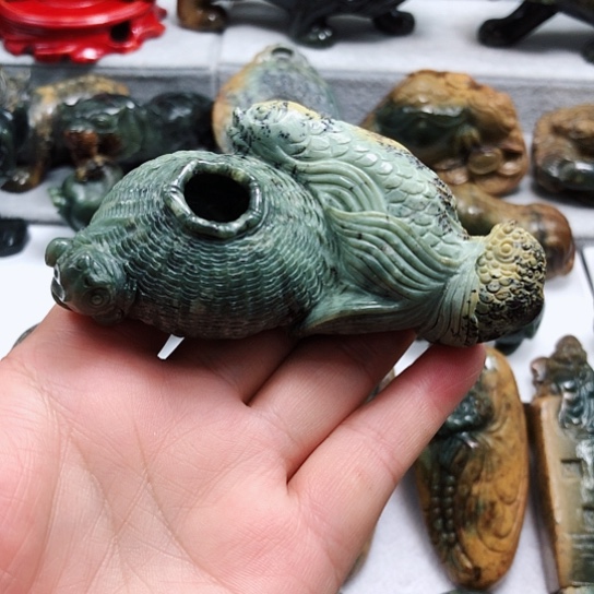 岫岩河磨玉（透闪石质玉）把件未镶嵌