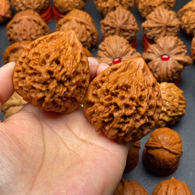 【闪购商品】文玩核桃把件45官帽