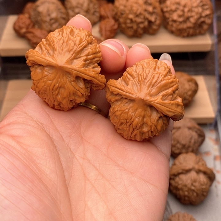 把件核桃文玩核桃野狼