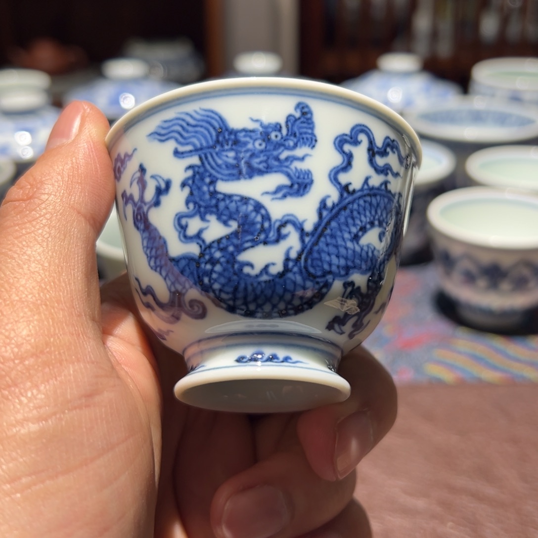 杯青花明龙纹铃铛杯口径约6.9厘米