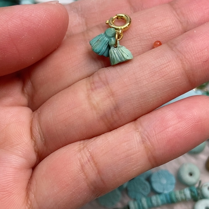 南红玛瑙未镶嵌珠宝奇石