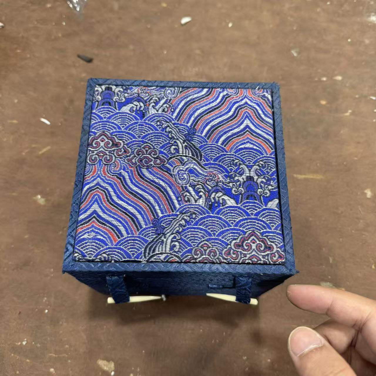 【闪购商品】龙腾盛世龙纹汉瓦银壶 