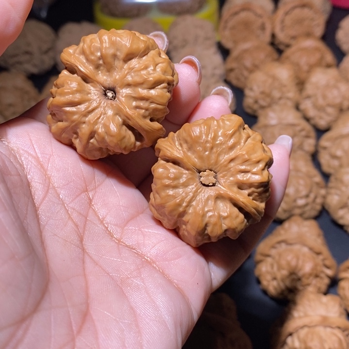 文玩核桃吊坠可**莹hamatou37