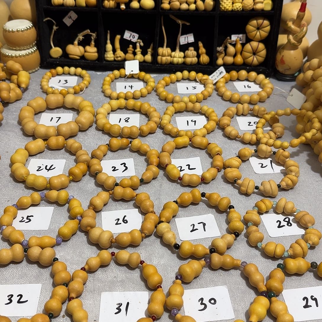 ༇****大叶紫檀（黑酸枝木类）