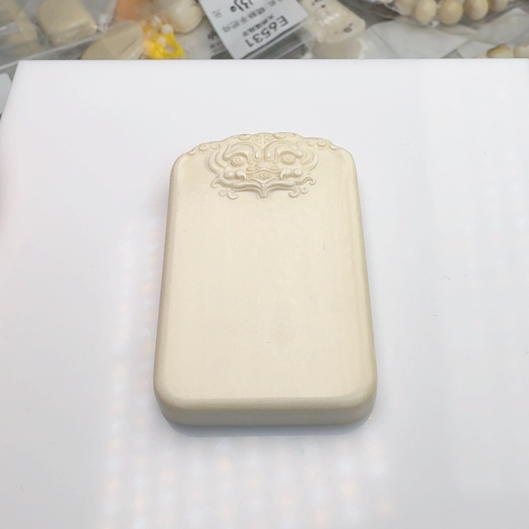 柏香籽/百香籽吊坠猛犸