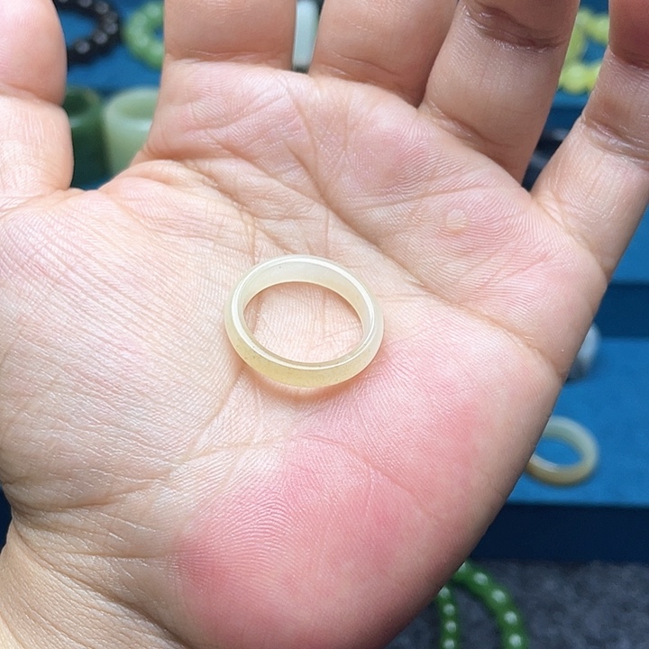 和田玉未镶嵌戒指18.5