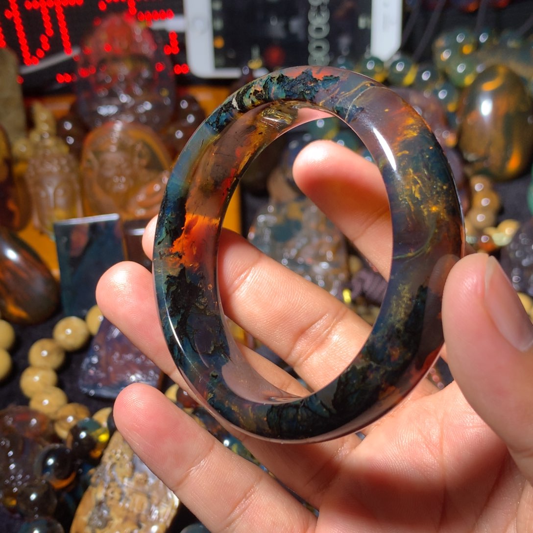 未镶嵌琥珀珠宝奇石杨*筱