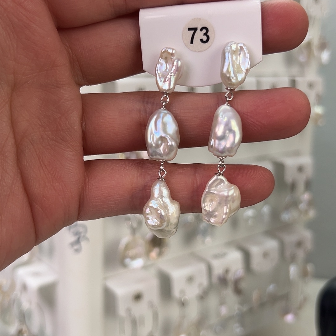 非金属巴洛克花瓣耳饰 