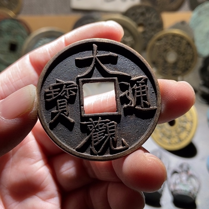 多***岛铜现代工艺品仿制品