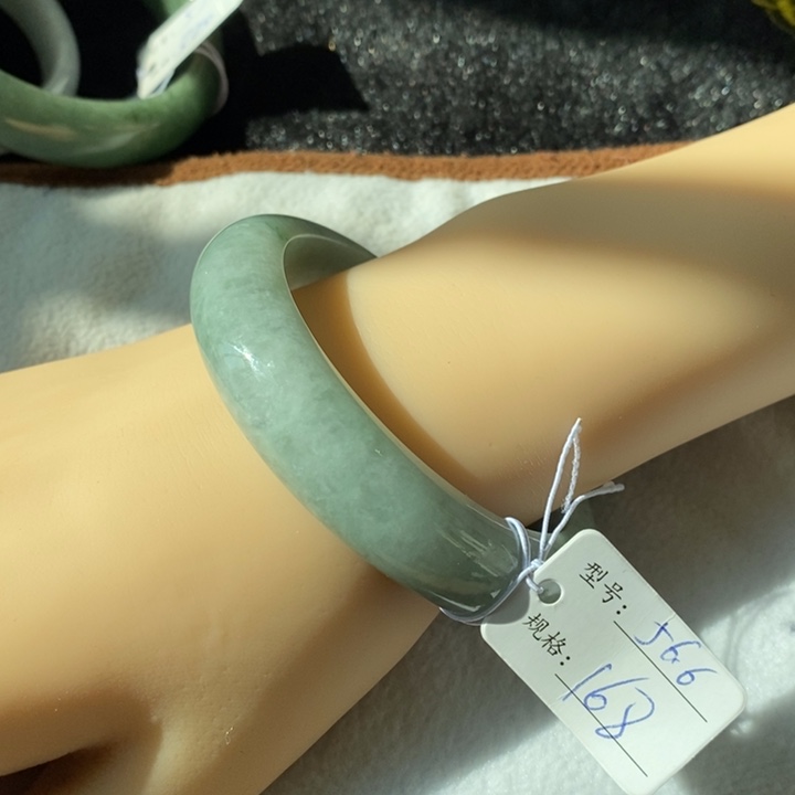 翡翠未镶嵌手镯14692056