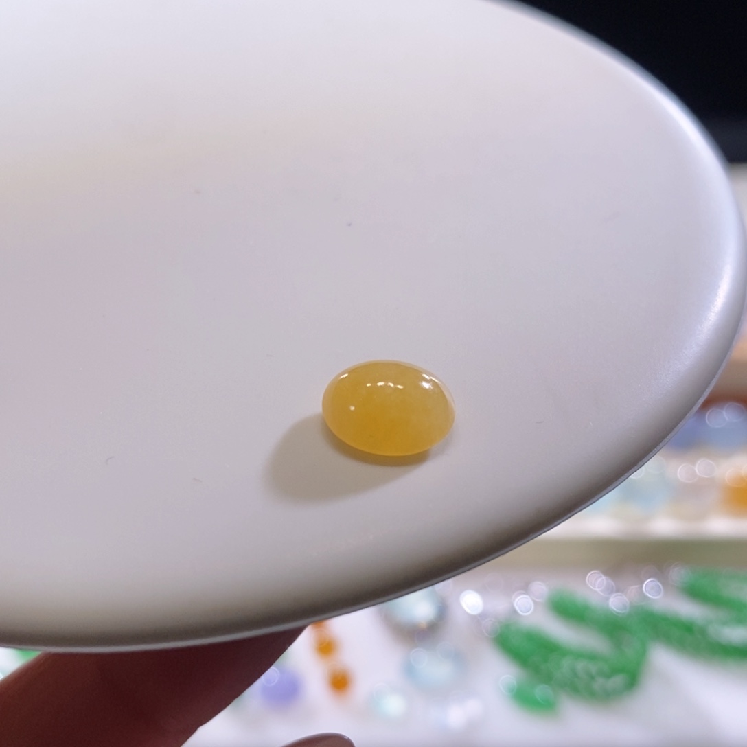 翡翠未镶嵌颈饰翡翠鲜黄蛋面