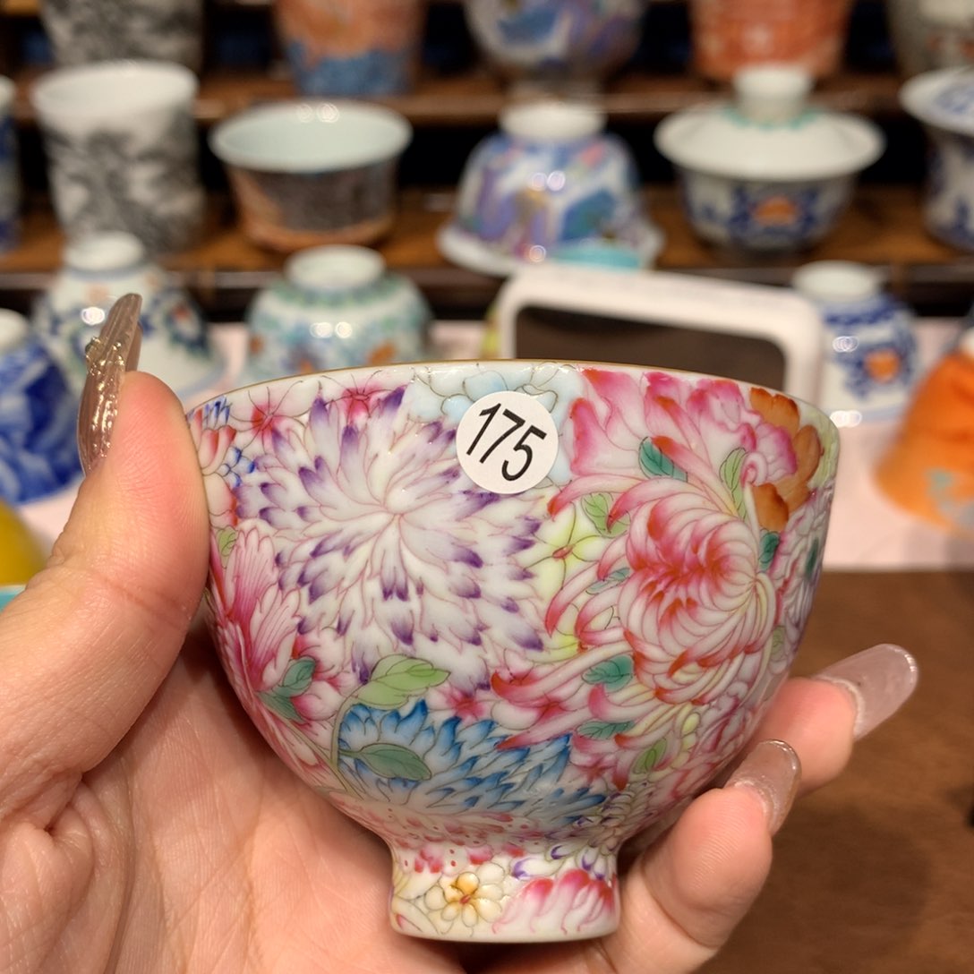 摆件…****深175万花茶杯一只微瑕啦啦啦啦