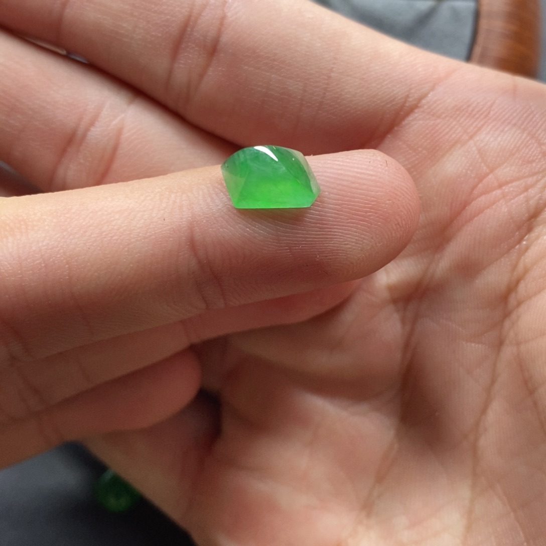 翡翠挂件未镶嵌翡翠珠宝翡翠珠宝