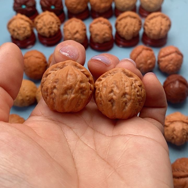 文玩核桃把件精品文玩手捻元