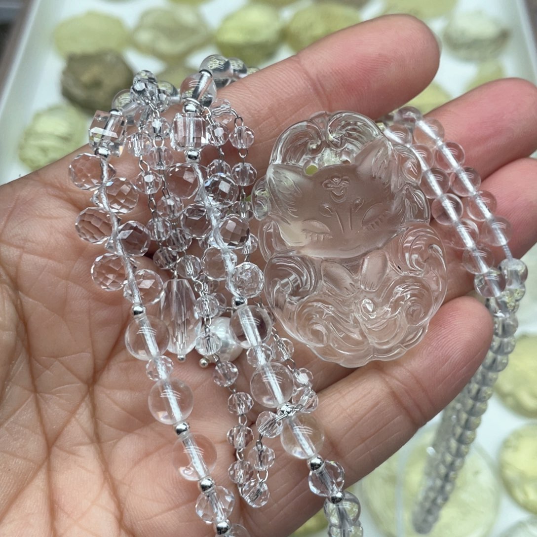 水晶吊坠(不含链)未镶嵌小****尼