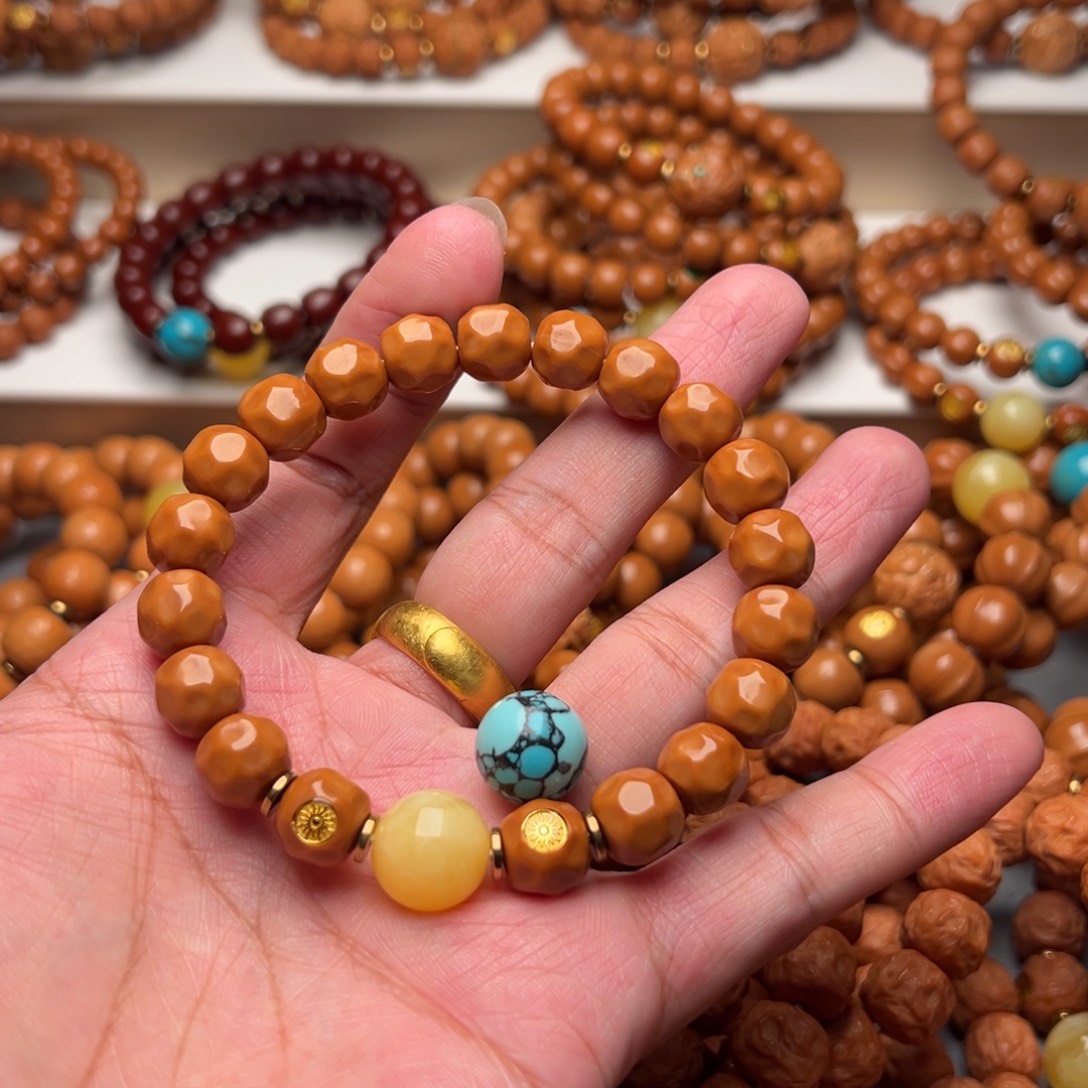 飞***，手串猴头核桃奶酪