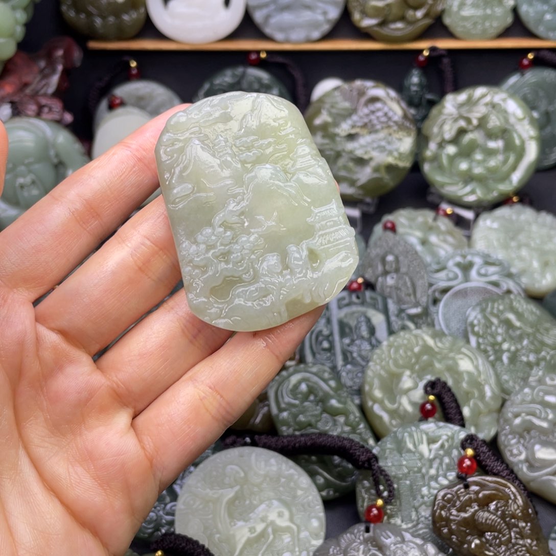 和田玉颈饰未镶嵌