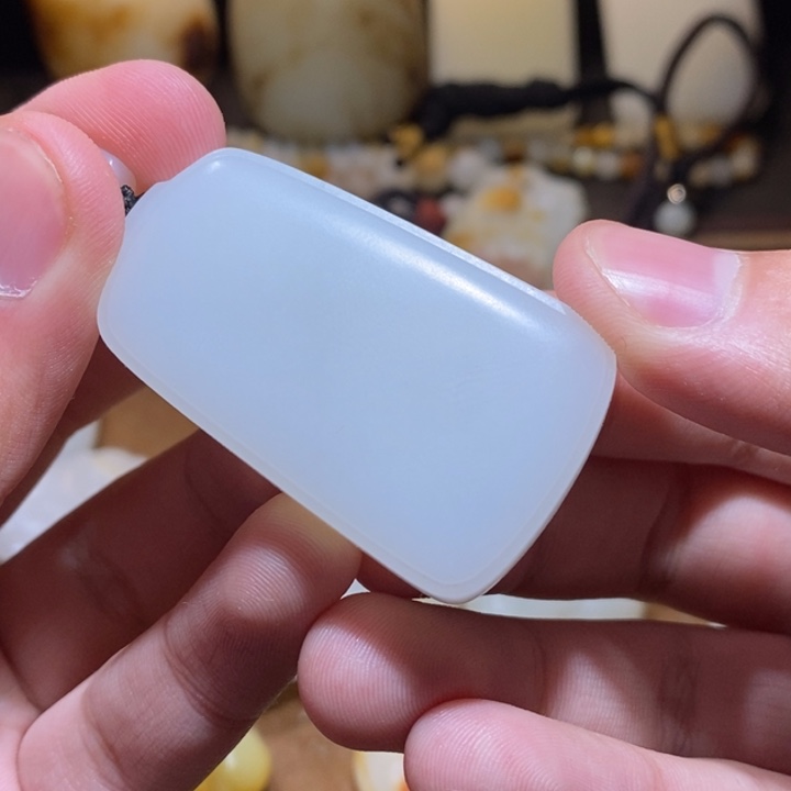 和田玉颈饰未镶嵌?***嚷