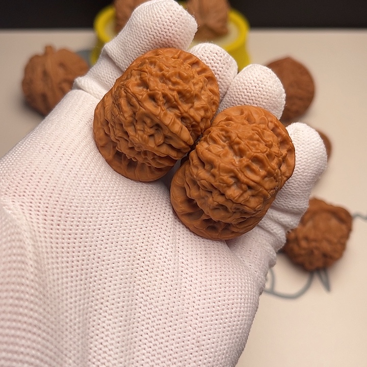 果***爸把件文玩核桃40核王