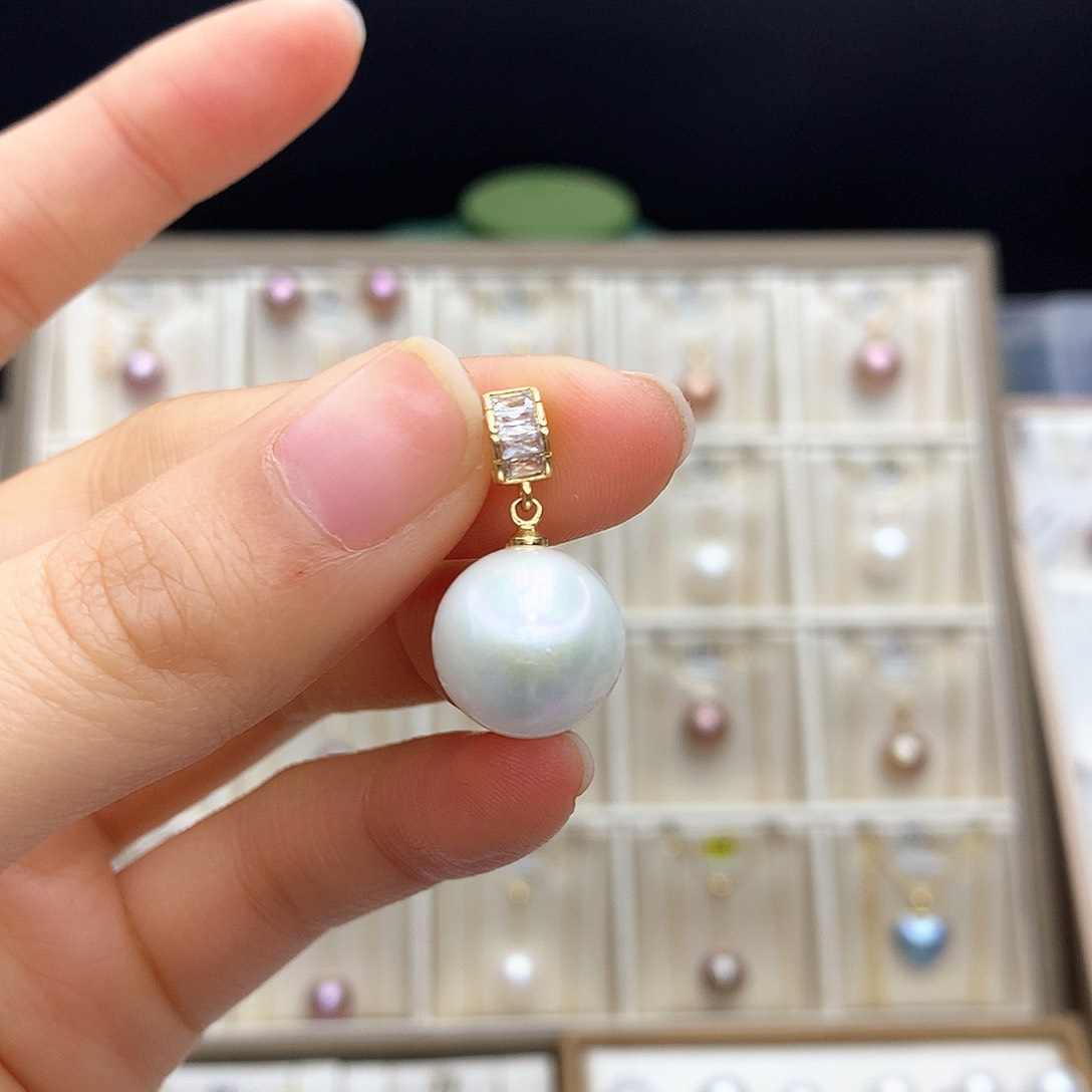 淡水珍珠合金颈饰