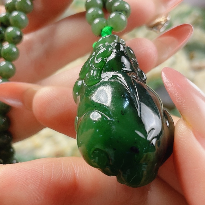 未镶嵌和田玉挂件