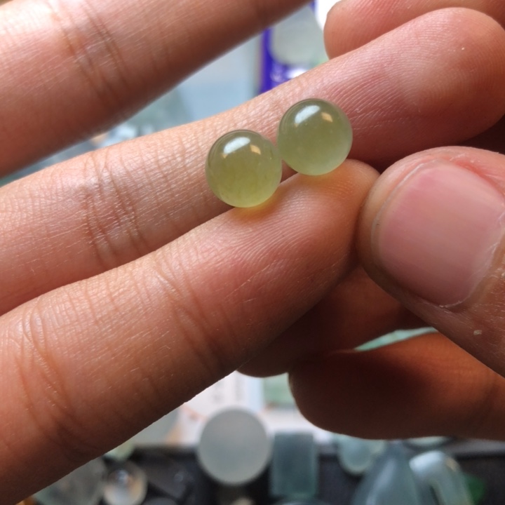 定制翡翠未镶嵌挂件