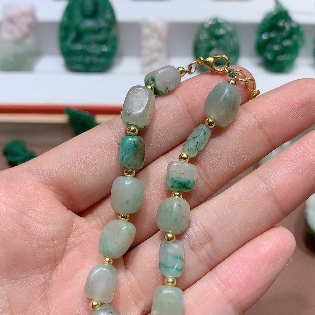 独山玉挂件未镶嵌