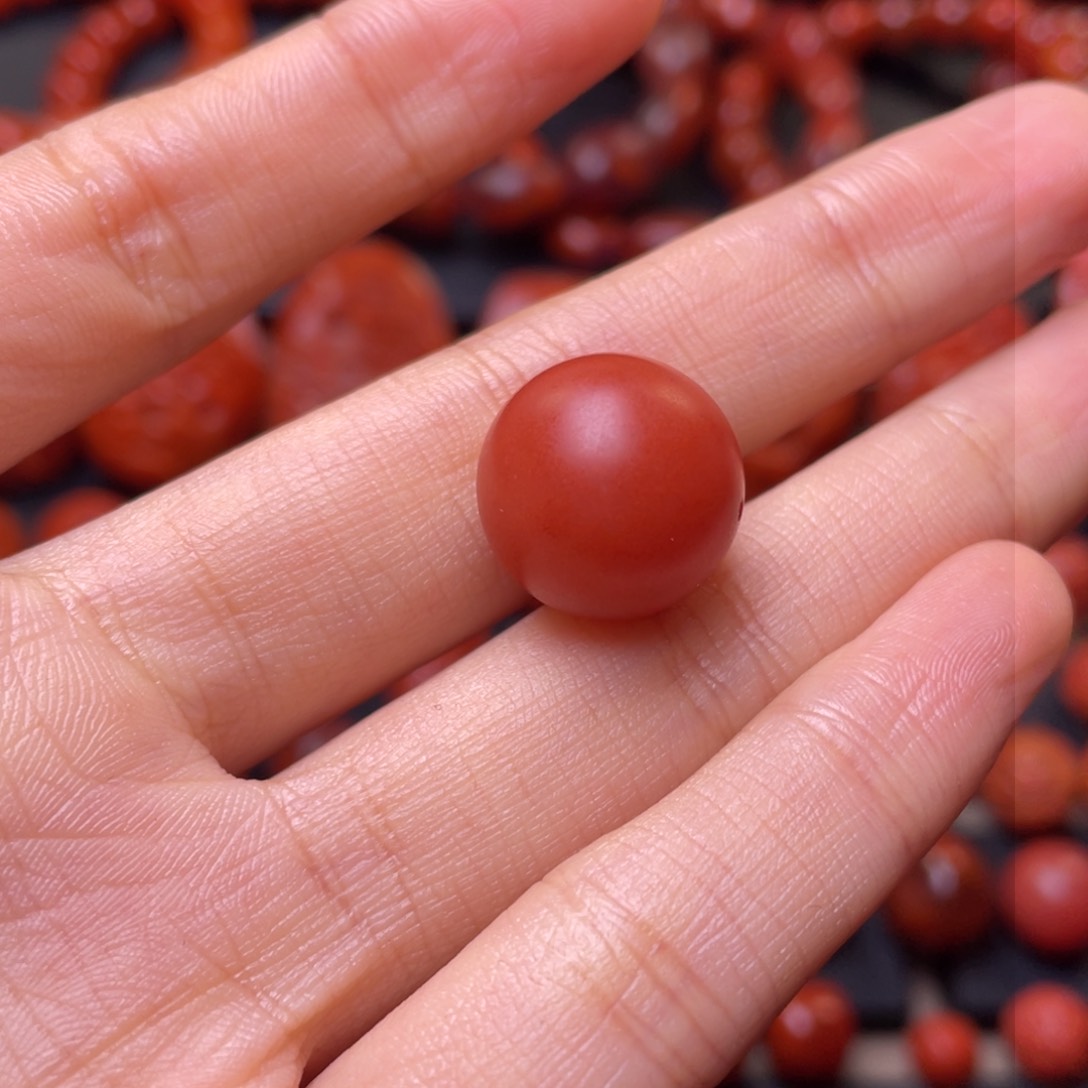 南红玛瑙其它未镶嵌Q***n15.6mm高品保山辣椒红圆珠