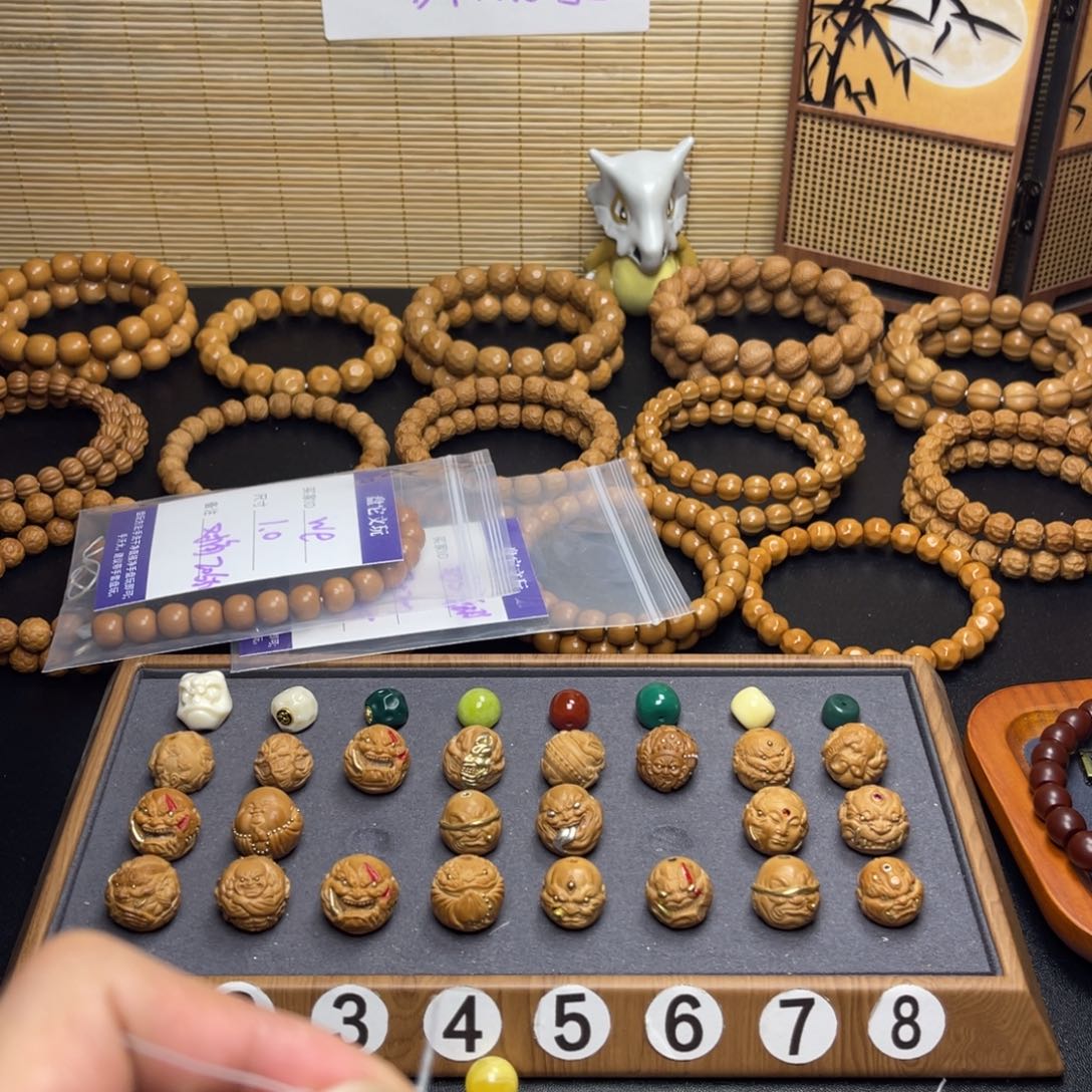 月***猴头核桃手串猴头