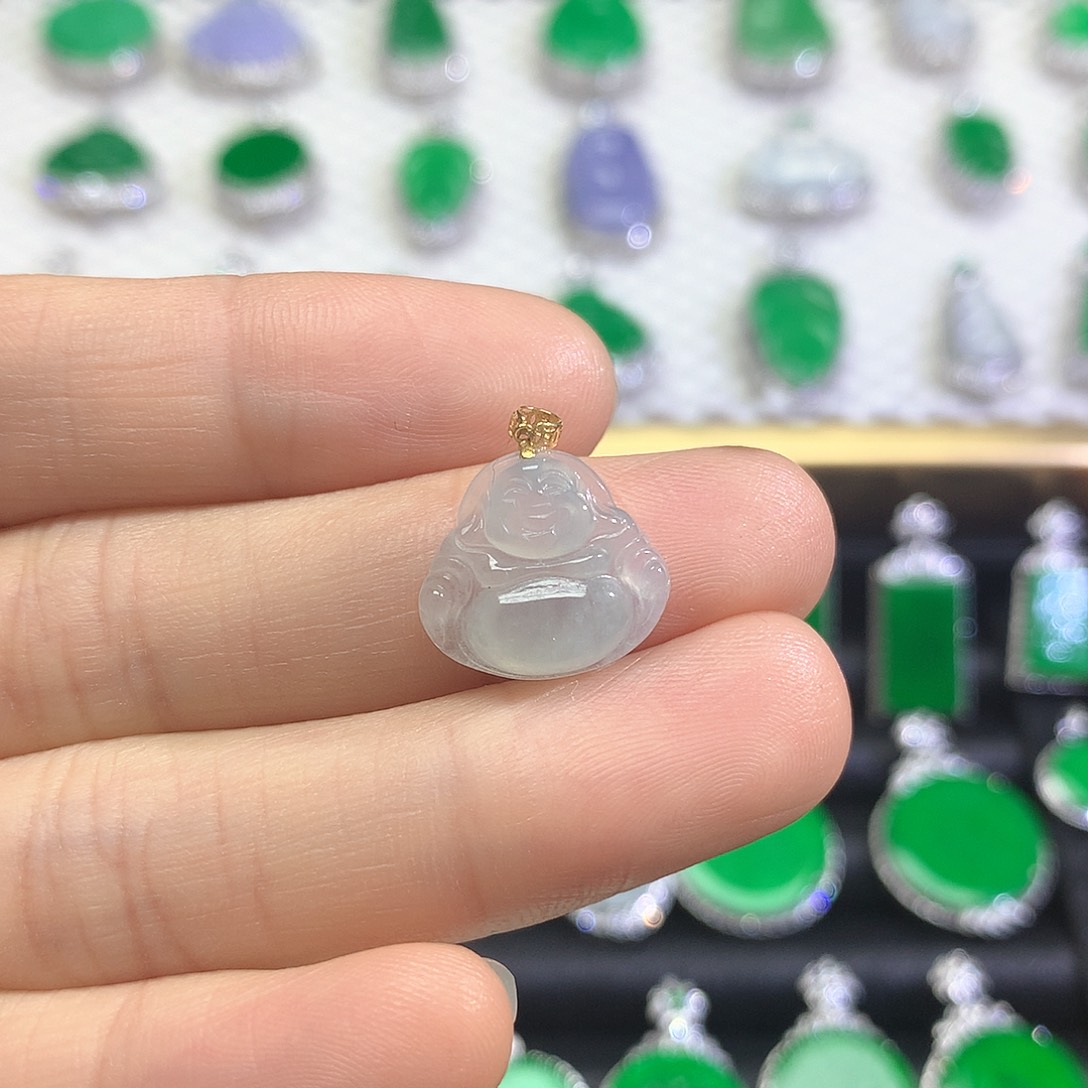 颈饰18K金镶嵌翡翠吊坠