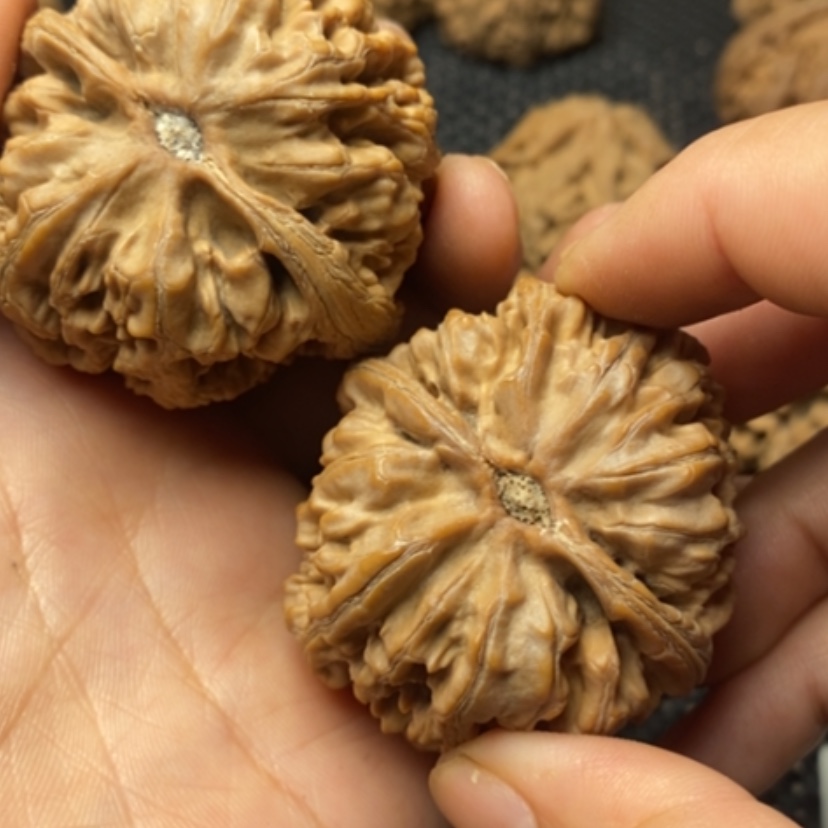 【闪购商品】文玩核桃吊坠a***风粗筋