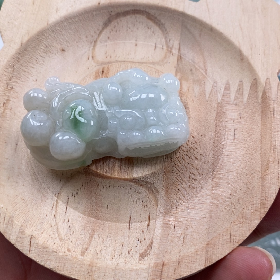 颈饰未镶嵌翡翠多人霸王貔貅吊坠