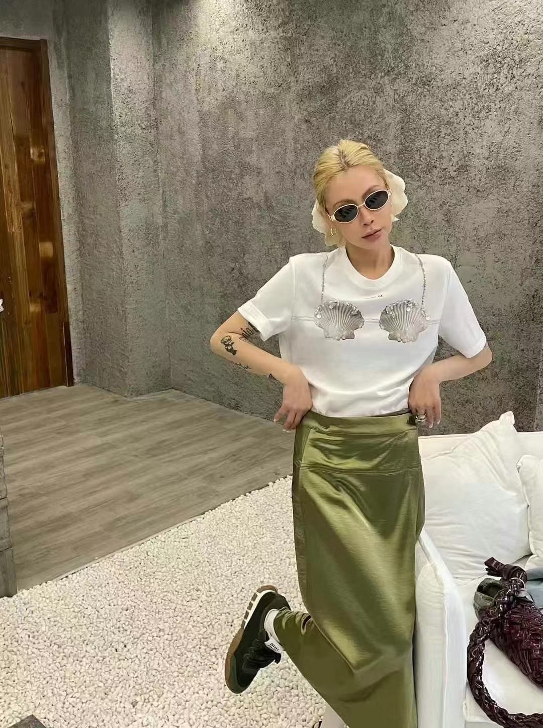 依依时尚百搭上衣801-1000