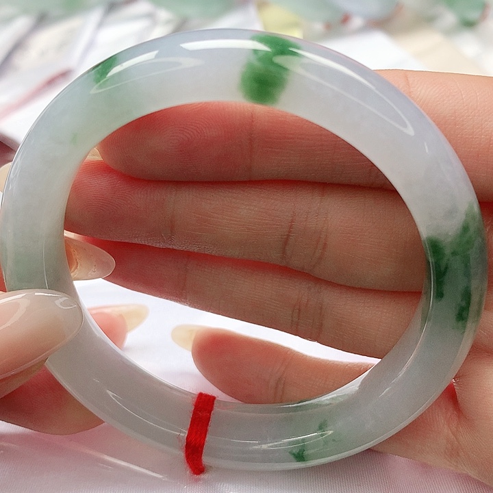 翡翠手镯未镶嵌缅甸天然A货翡翠