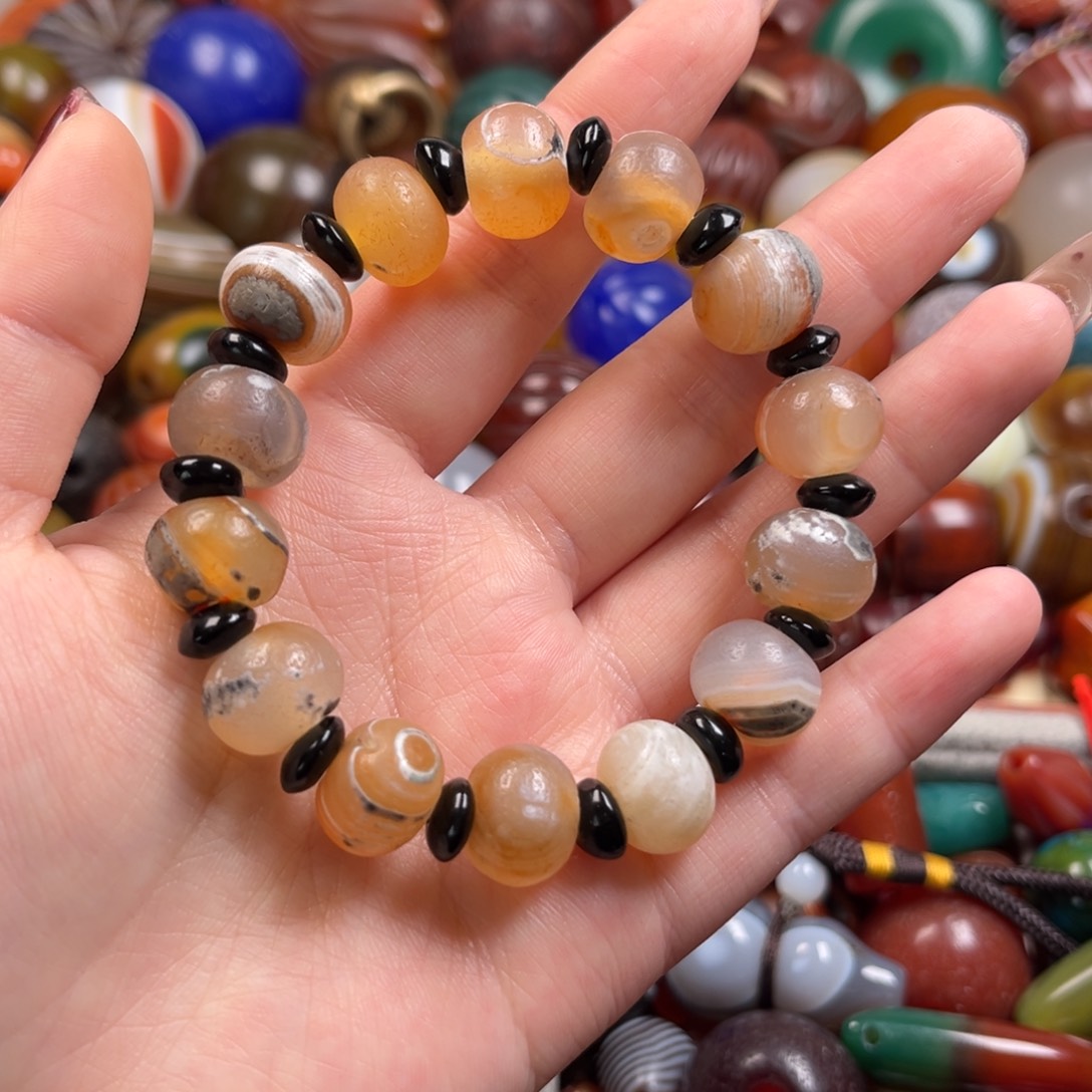 玛瑙/玉髓颈饰未镶嵌