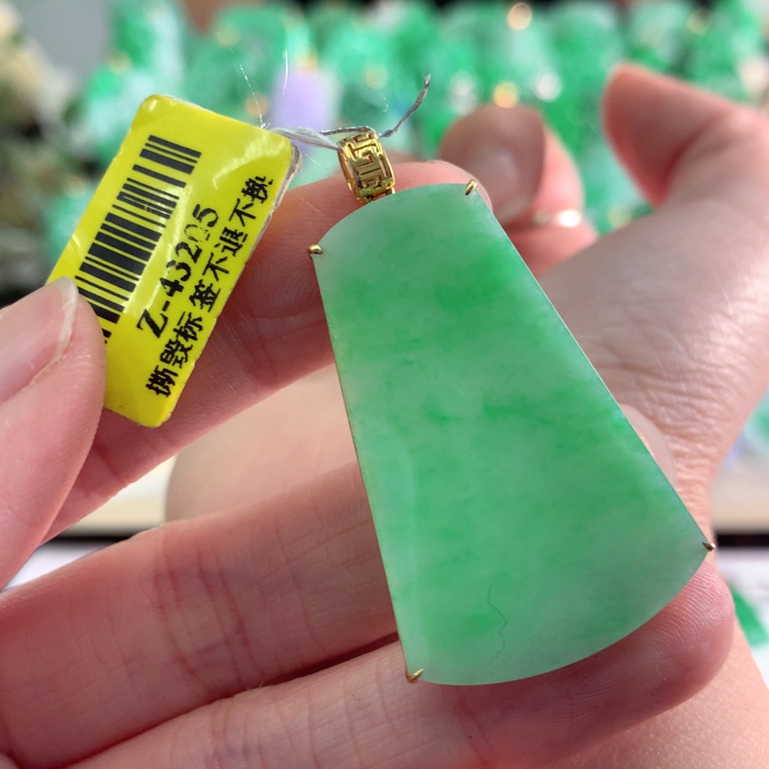 翡翠吊坠(不含链)18K金镶嵌